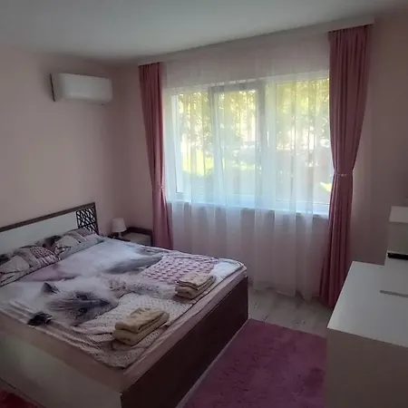 Апартаменти Cosy Family *