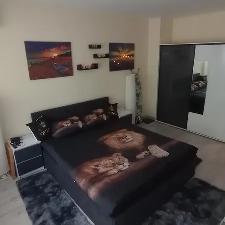 Cosy Family Апартаменти *