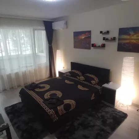 Апартаменти Cosy Family